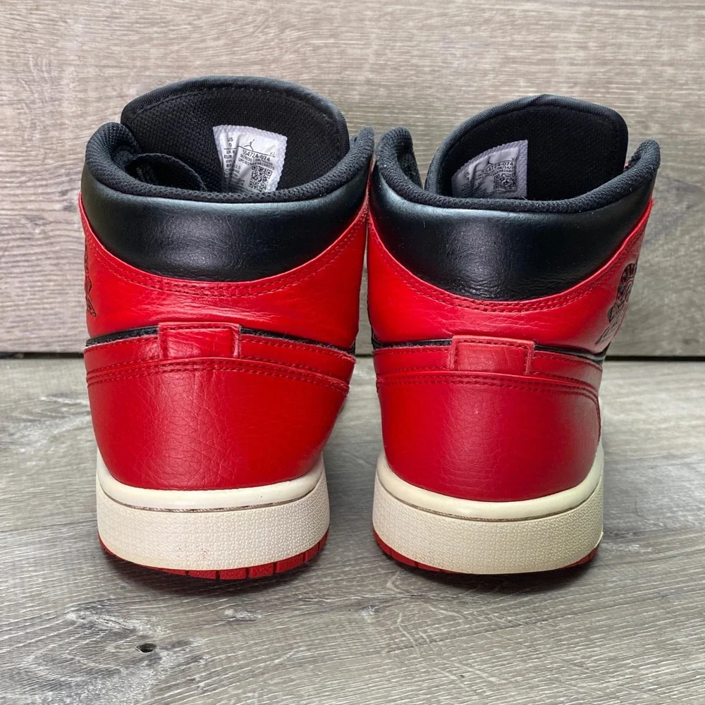 Jordan Shoes Air Jordan 1 Mid Banned 2020 Mens 9 Black Red Leather‎ 554724-074